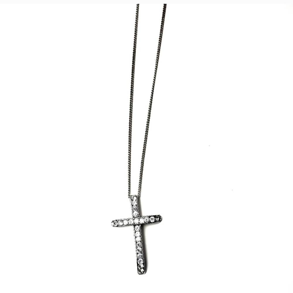 Elegant Silver Cross Pendant Necklace - Picture 4 of 6